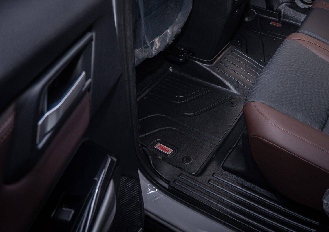 Mitsubishi Destinator