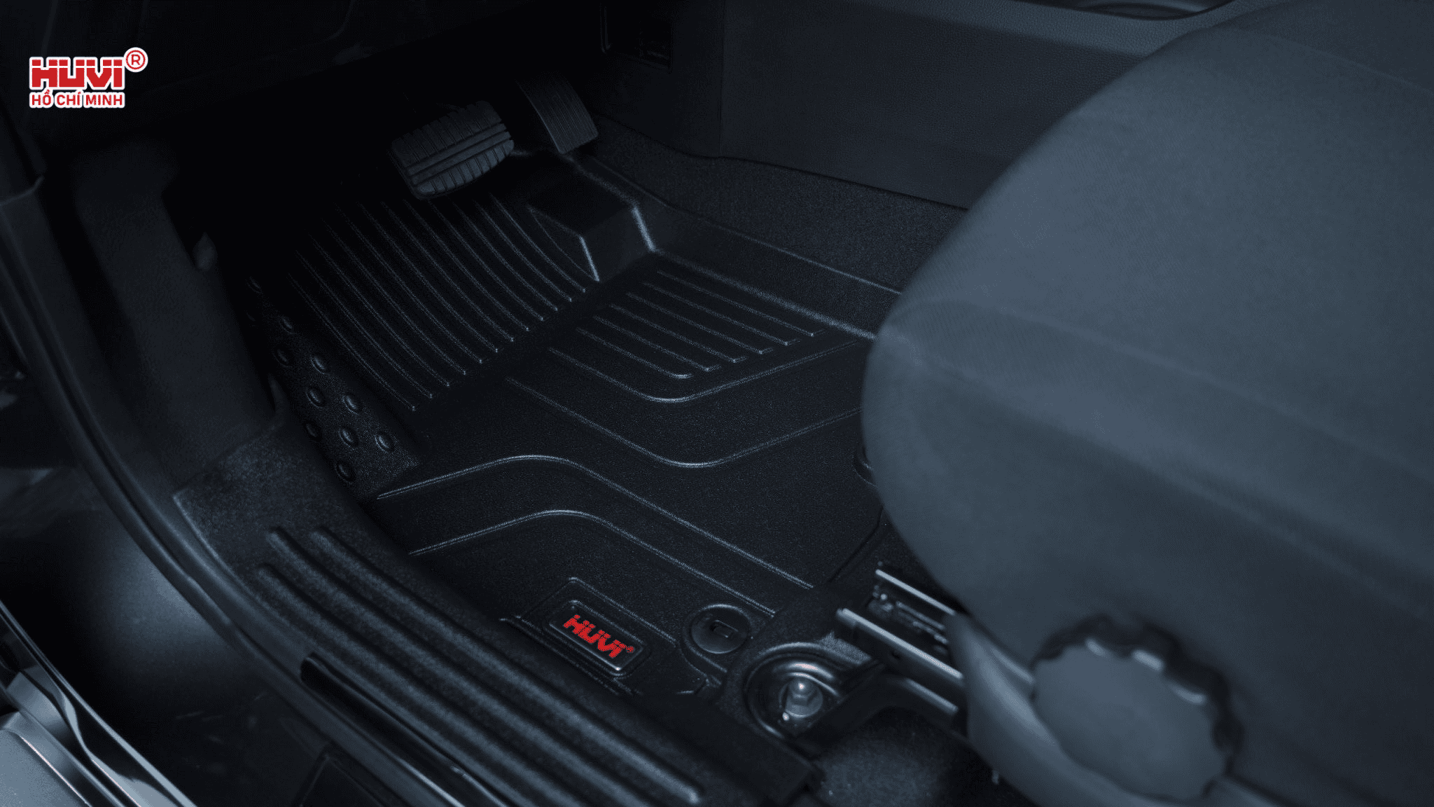 Xe mới mua cần trang bị gì